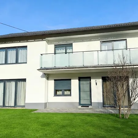 Charmante Mit Terrasse In Ruhiger Lage Von Kreuztal-zentrum Appartamento Kreuztal