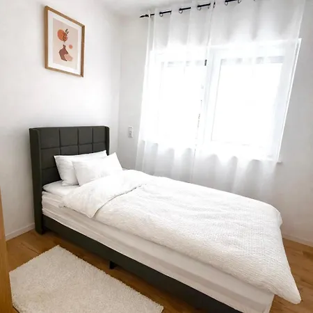 Charmante Mit Terrasse In Ruhiger Lage Von Kreuztal-zentrum * Kreuztal